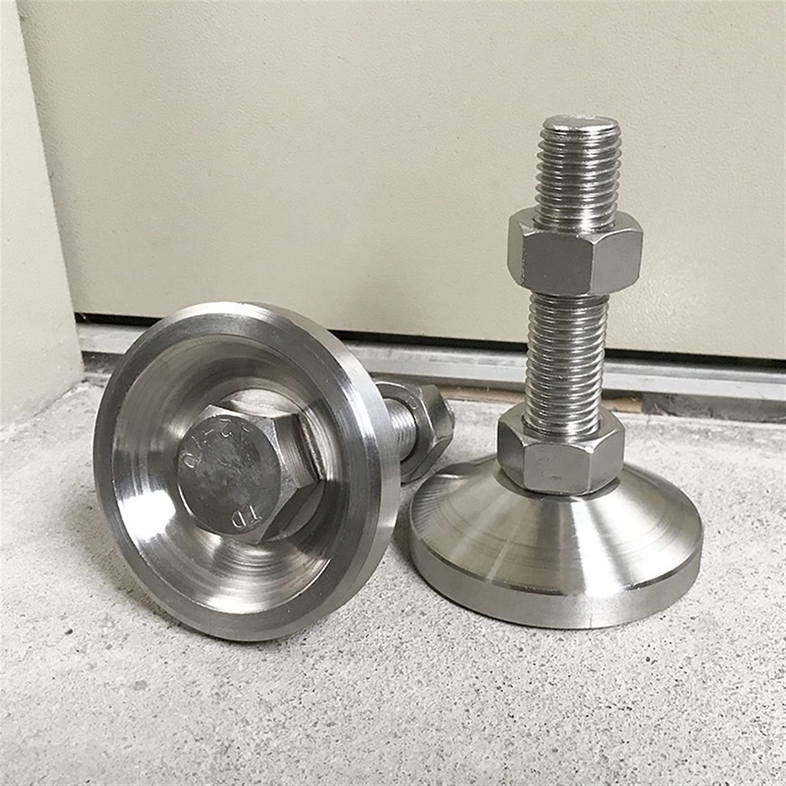 M16 - 4 patas niveladoras roscadas de acero inoxidable 304 600 kg de capacidad de carga ajustables para maquinaria y banco de trabajo, resistentes (diámetro: 80 mm)