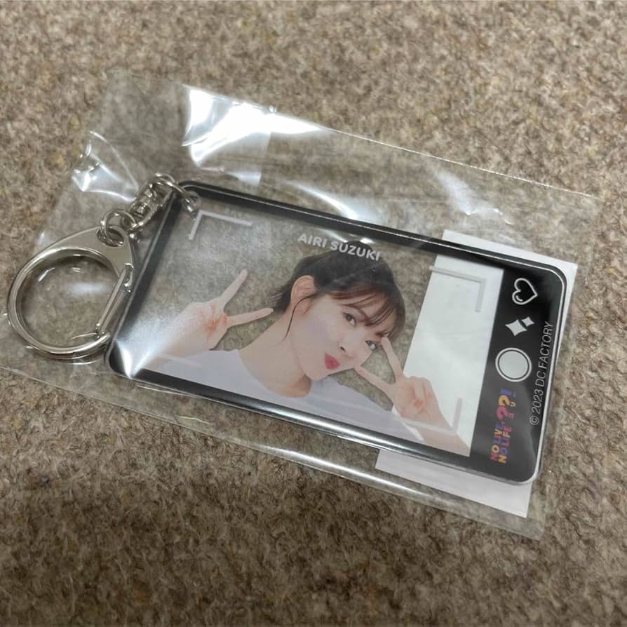 Amazon.co.jp: 鈴木愛理 モバガチャ スマホ型キーホルダー