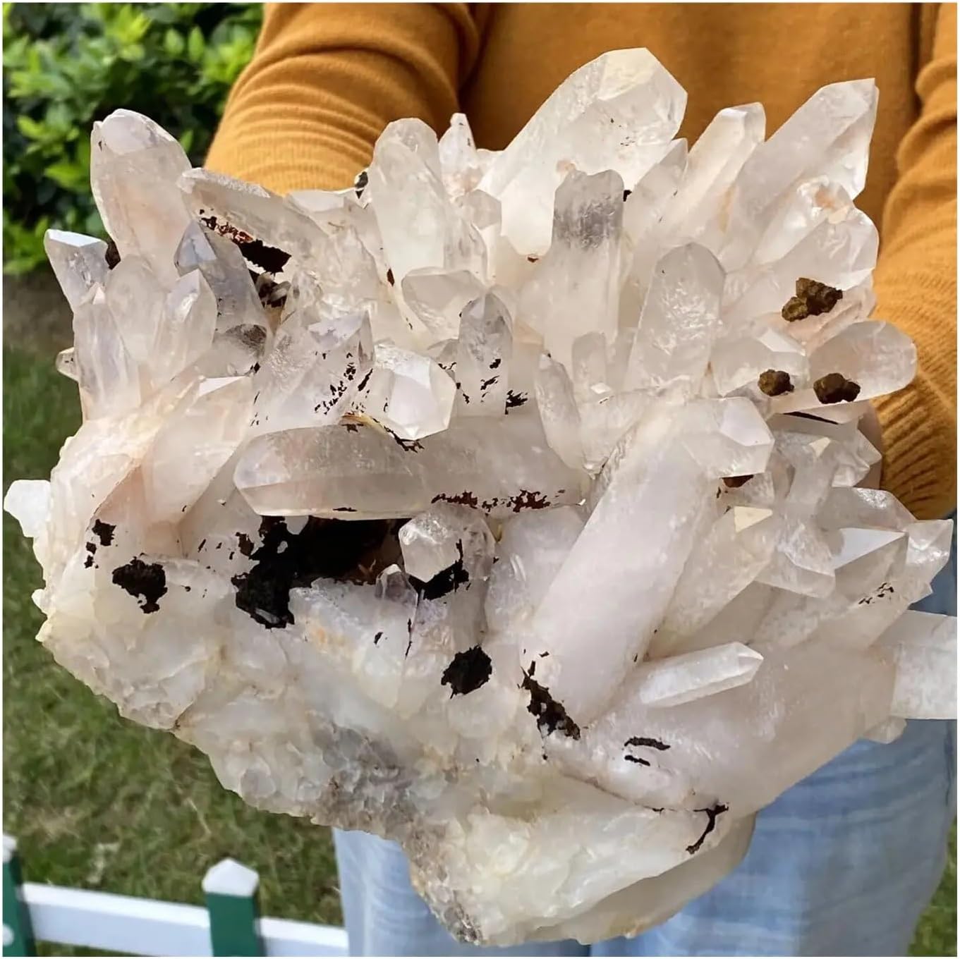 1pcs 110-200g White Quartz Cluster Crystal Home Office