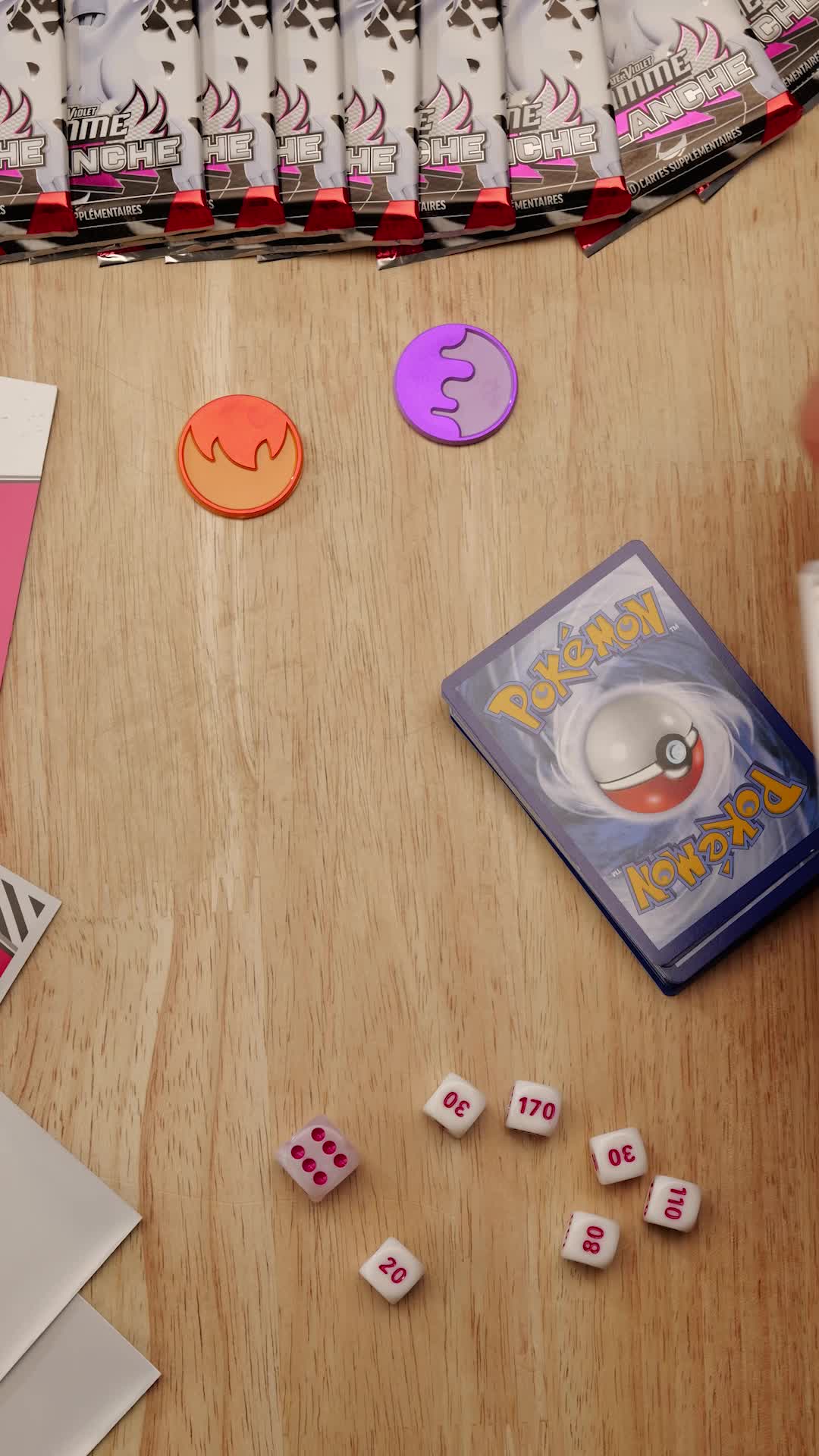Pokémon : Coffret Dresseur d'Elite Flamme Blanche | Asmodee France Pokémon : Coffret Dresseur d'Elite Flamme Blanche | Asmodee France