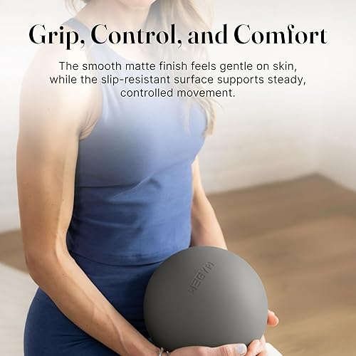 Miniatura 4 de WeGym Pelota de pilates de 7.87 pulgadas con bomba, pelota de ejercicio antideslizante, mini pelota de yoga de fuerza central, entrenamiento