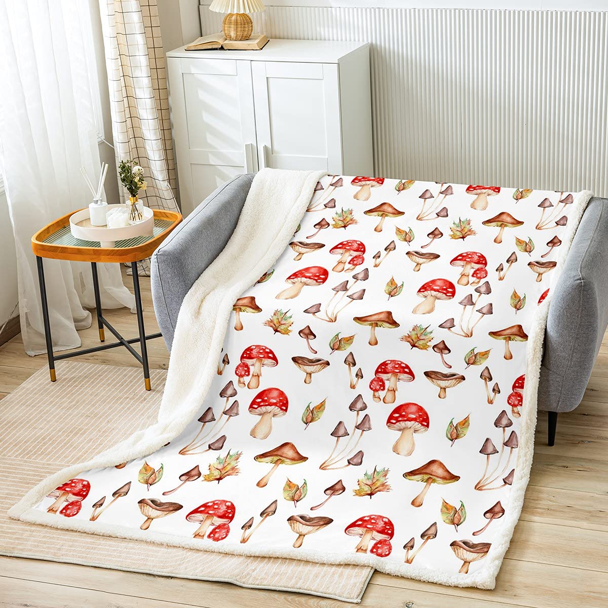 Coperta regalo personalizzata con funghi della foresta selvaggia scura
