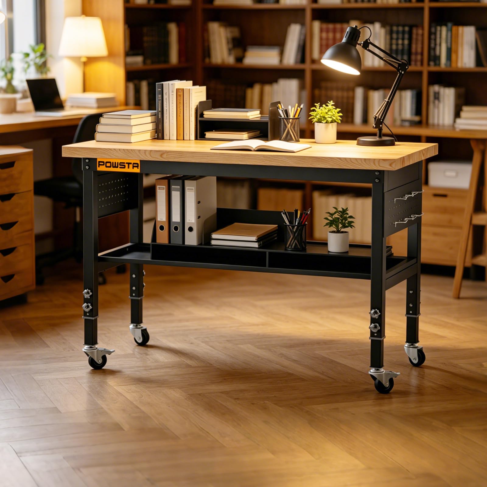 120cm Höhenverstellbare mobile Werkbank aus Gummibaumholz, 900 kg Tragfähigkeit, zweistufig mit schwenkbaren Rollen, Lochwand und 6 Haken, als Arbeitstisch für Garage, Werkstatt, Büro, Haus & Gewerbe