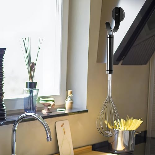 Miniatura 7 de FYY Percha magnética para corona, paquete de 2 imanes resistentes con gancho para refrigerador, ganchos magnéticos para decoración de Navidad para