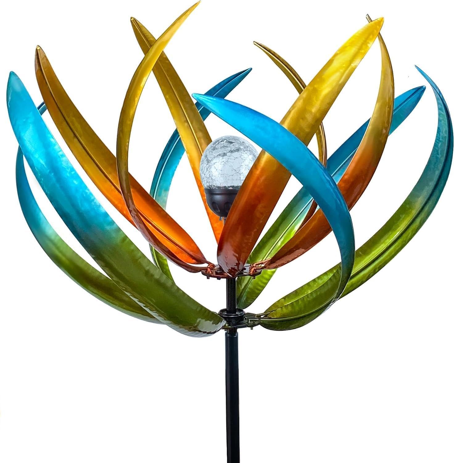 Éolienne tulipe multicolore en métal ciselé et sa boule de verre solaire haut de gamme