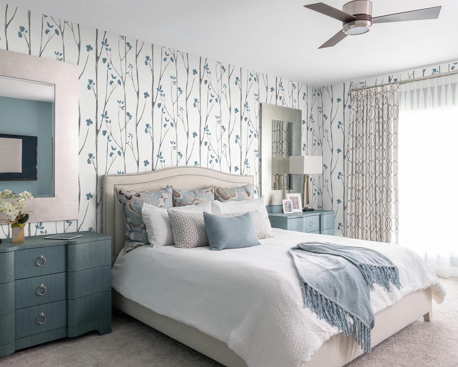 Timeet 16."x393.7"Blue Wallpaper Peel and Stick Wallpaper Leaf Wallpaper Floral Leaf Wallpaper Blue White Contact Paper Removable Wallpaper Self Adhesive Wallpaper Bathroom Wallpaper