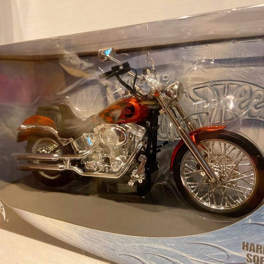 ミニカー HARLEY-DAVIDSON 2004 SOFTAIL DEUCE 1/10 2004 Harley Softail Deuce 1:10 Ertl American Muscle 33154