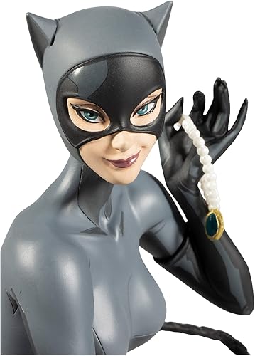 Miniatura 2 de McFarlane Toys DC Direct DC Designer Series - Catwoman de Stanley ARTGERM LAU (resina)