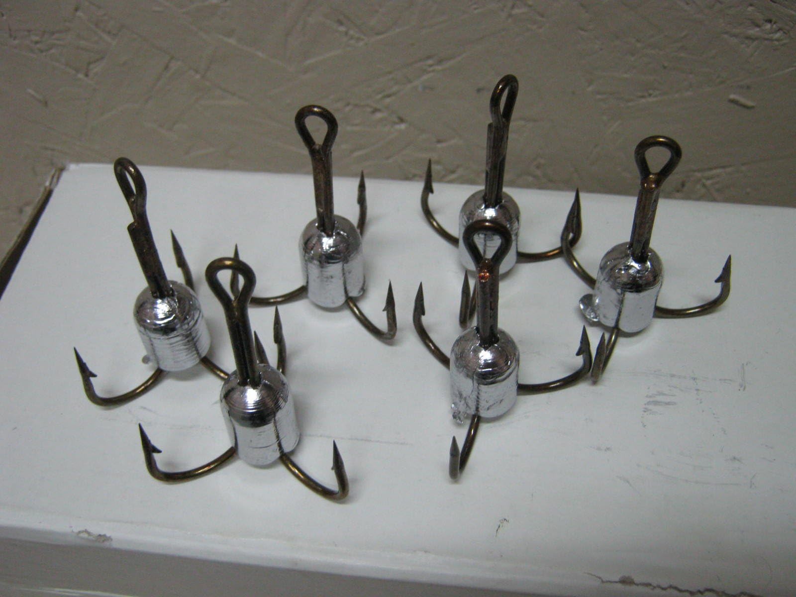 8/0 Weighted Treble Hooks 1.5 oz Set of 6 L