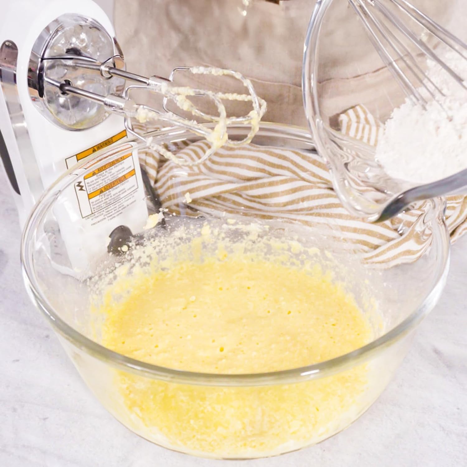 Lot de 3 Bols Mélangeurs en Verre, Saladiers Empilables en Verre Borosilicate pour Conservation des Aliments, Pâtisserie et Préparation, Compatibles Micro-ondes et Lave-vaisselle (0,95 L, 2,4 L, 4 L)
