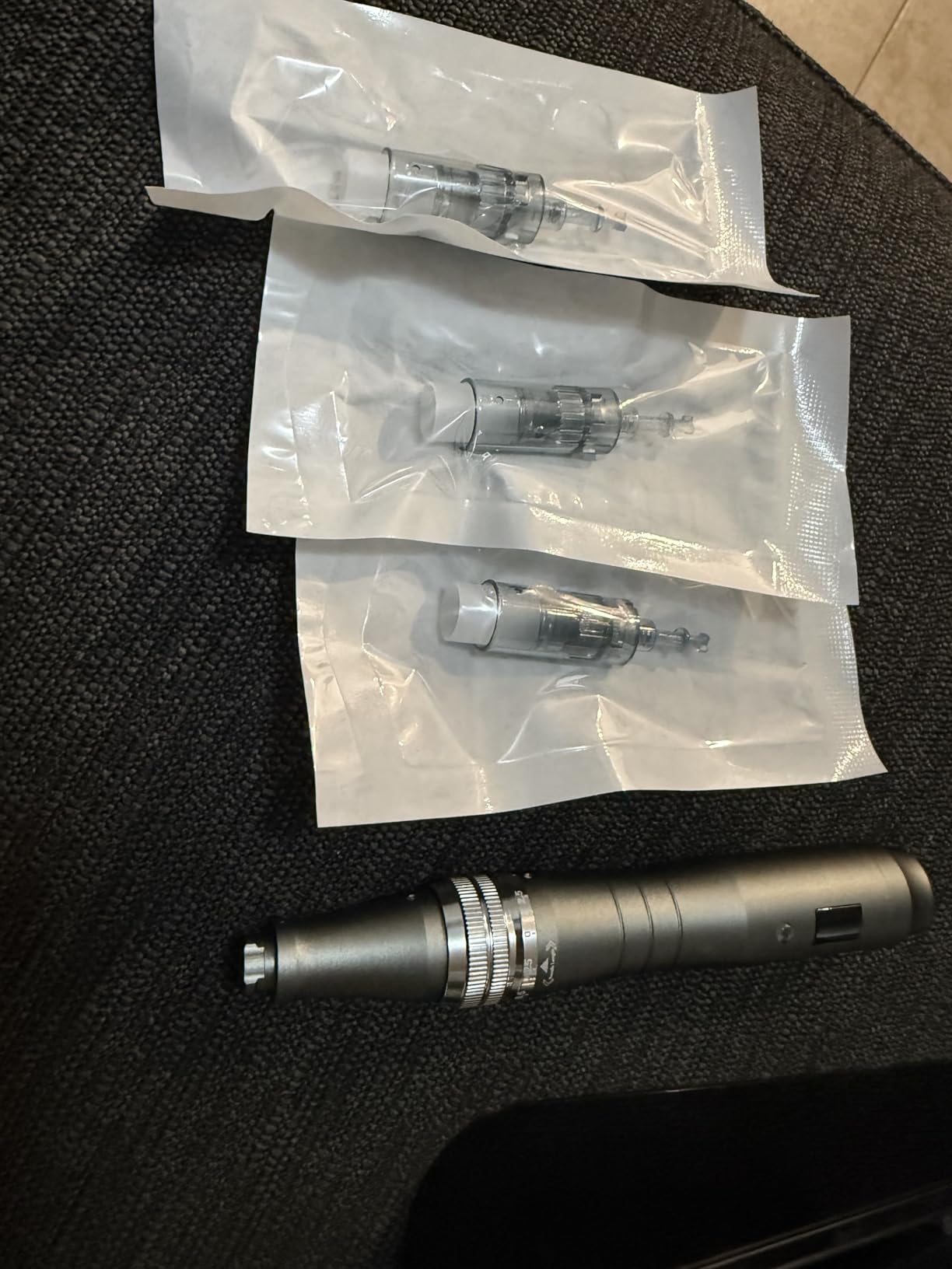 Je recommande vivement d'essayer ce Dermapen.