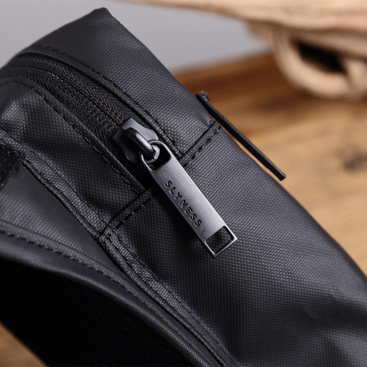 Gatuida Riñonera Multifuncional para Hombre Correa Ajustable y Tela Oxford Negra, Bolso Deportivo Cómodo y Moderno para Actividades al Aire Libre