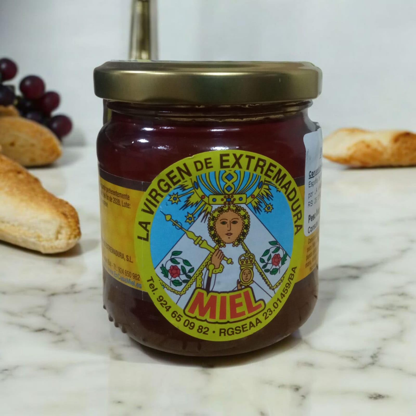 Cesta Regalo Gourmet Sin Lactosa Queso Semicurado y Natural de Cabra Aceite de Oliva Virgen Extra Miel Pura y Mermelada de Cereza Lote Artesano para Empresas Navidad Detalle Premium CORAZON EXTREMEÑO