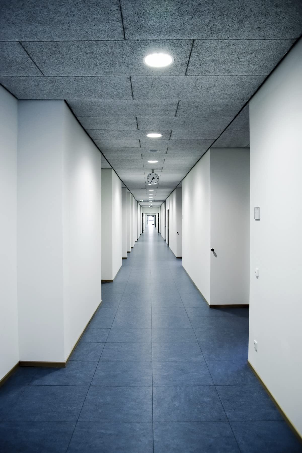 EMOS Mini Infrarot-Bewegungsmelder Innen - 360° 6m Reichweite Mit Lux-Einstellung