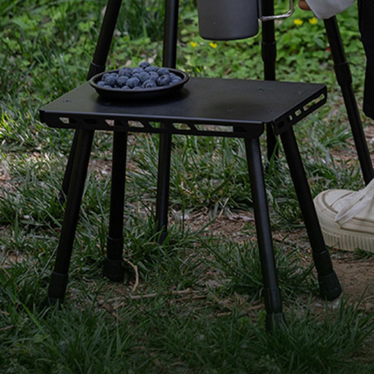 OSALADI Tavolo da Campeggio Facile da Riporre Pieghevole Portatile in Ferro Nero per Picnic e Attività Outdoor