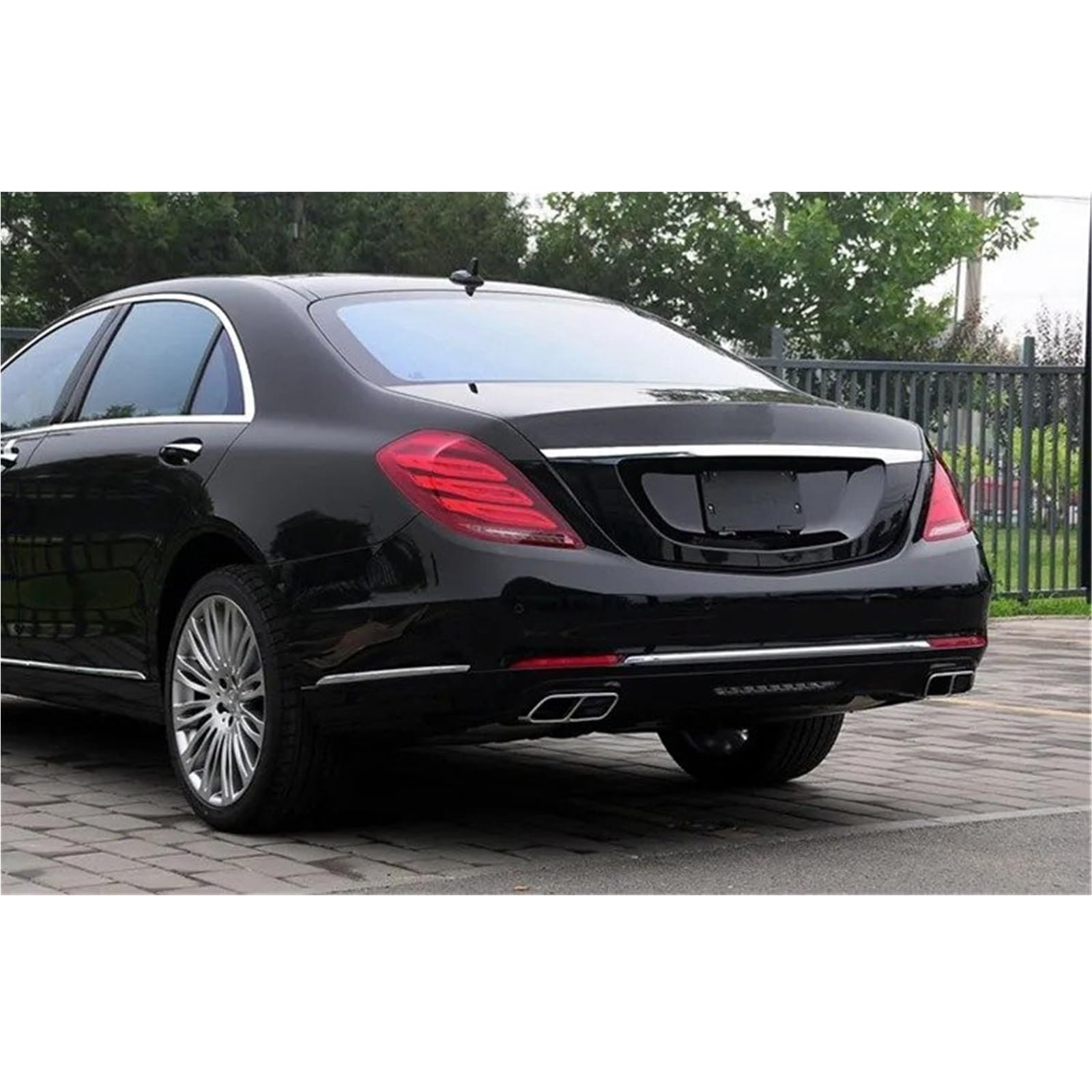 Bocca Terminale Tubo Per Benz W221 W164 X166 X164 W176 S300 S350 S500 GL350 GL45 S Per CLA ML Classe Doppio Tubo Di Scarico Posteriore Marmitta