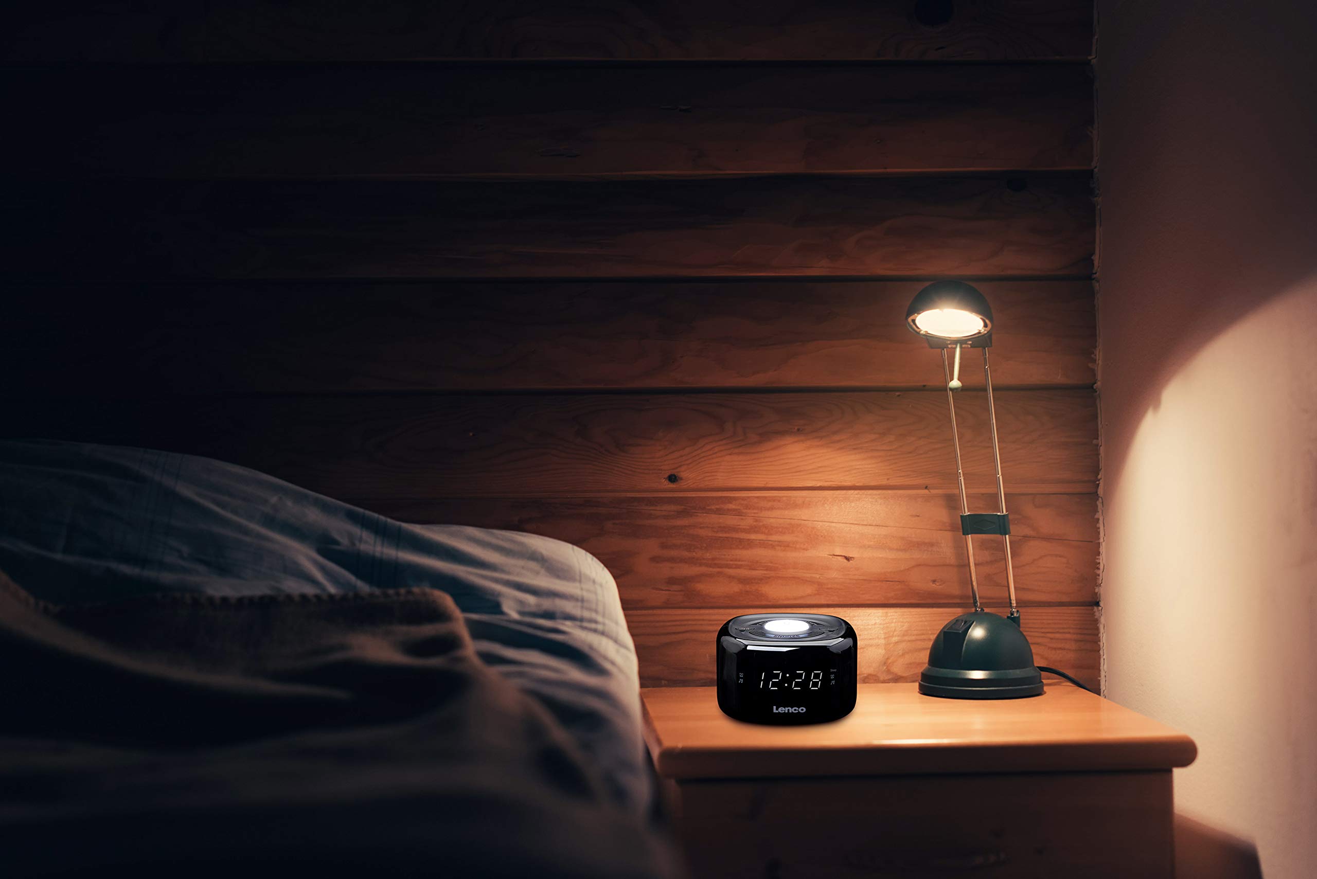 Lenco CR-12 radio zegarowe – budzik z funkcją światła nocnego – Easy Snooze – timer uśpienia – dwa czasy budzenia – 20 stacji – regulowana regulacja jasności – czarny, 117 x 117 x 71 mm