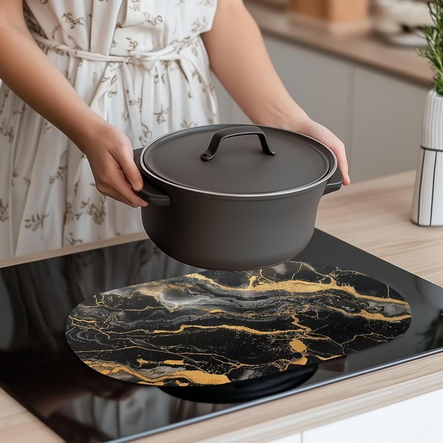 Black Marble Texture Table Placemats Set of 4 Washable Placemats for Dining Table Mats Heat Resistant Wipeable Washable Non-Slip Kitchen Table Decoration for Party Patio