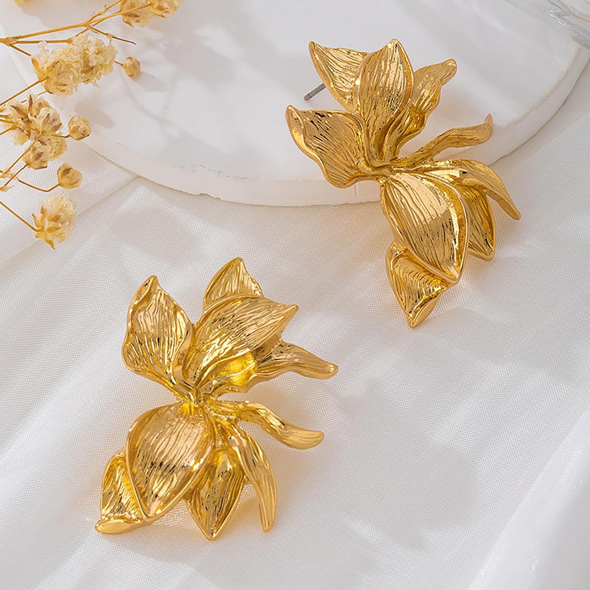 Chunky Gold Flower Studs Earrings Boho Sun Floral Earrings Trendy Large Floral Earrings Irregular Statement Earrings Jewelry for Women - Image 4