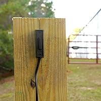 Vista 4 de Ghost Controls El botón AXPB para sistemas de apertura de puertas permite la activación hasta 1000 pies de distancia de la puerta