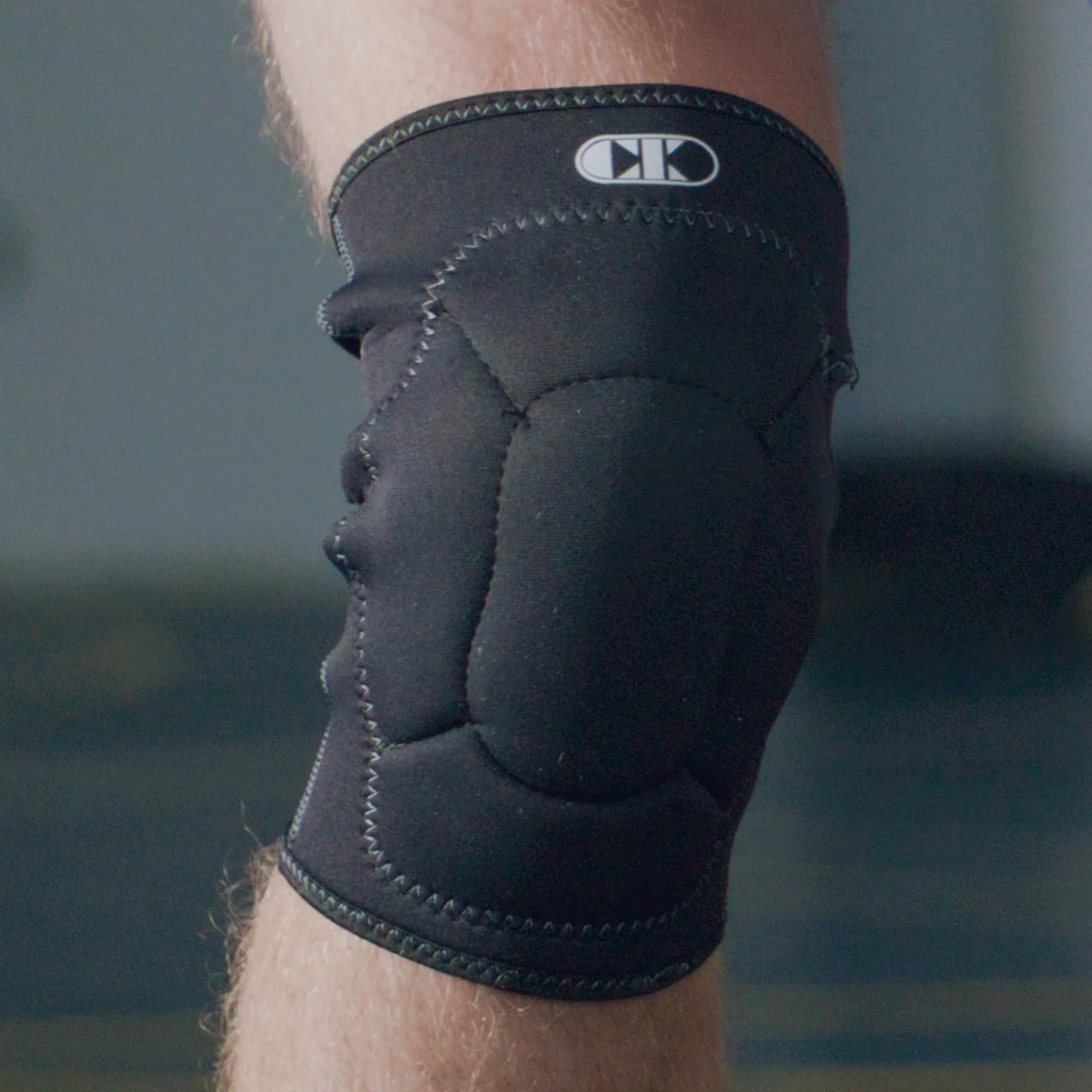 Cliff Keen Wraptor 2.0 Lycra Wrestling Knee Pad - SIZE: M, COLOR: Black