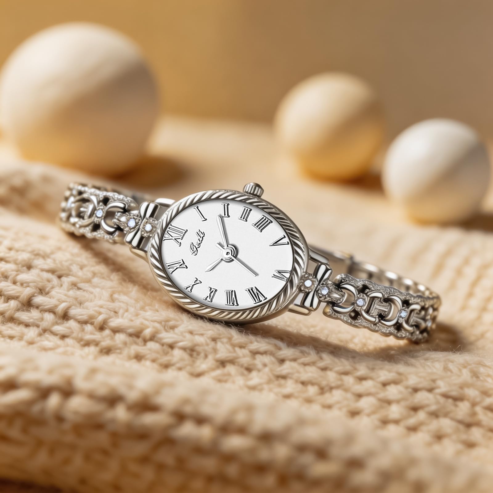 eYotto Zierliche Uhren für Damen, zierliche, ovale Armbanduhr mit schmalen Diamanten, leicht ablesbar, kleine analoge Quarzuhr, wasserabweisend, verstellbares Armband, Armbanduhr für Mutter und Frau