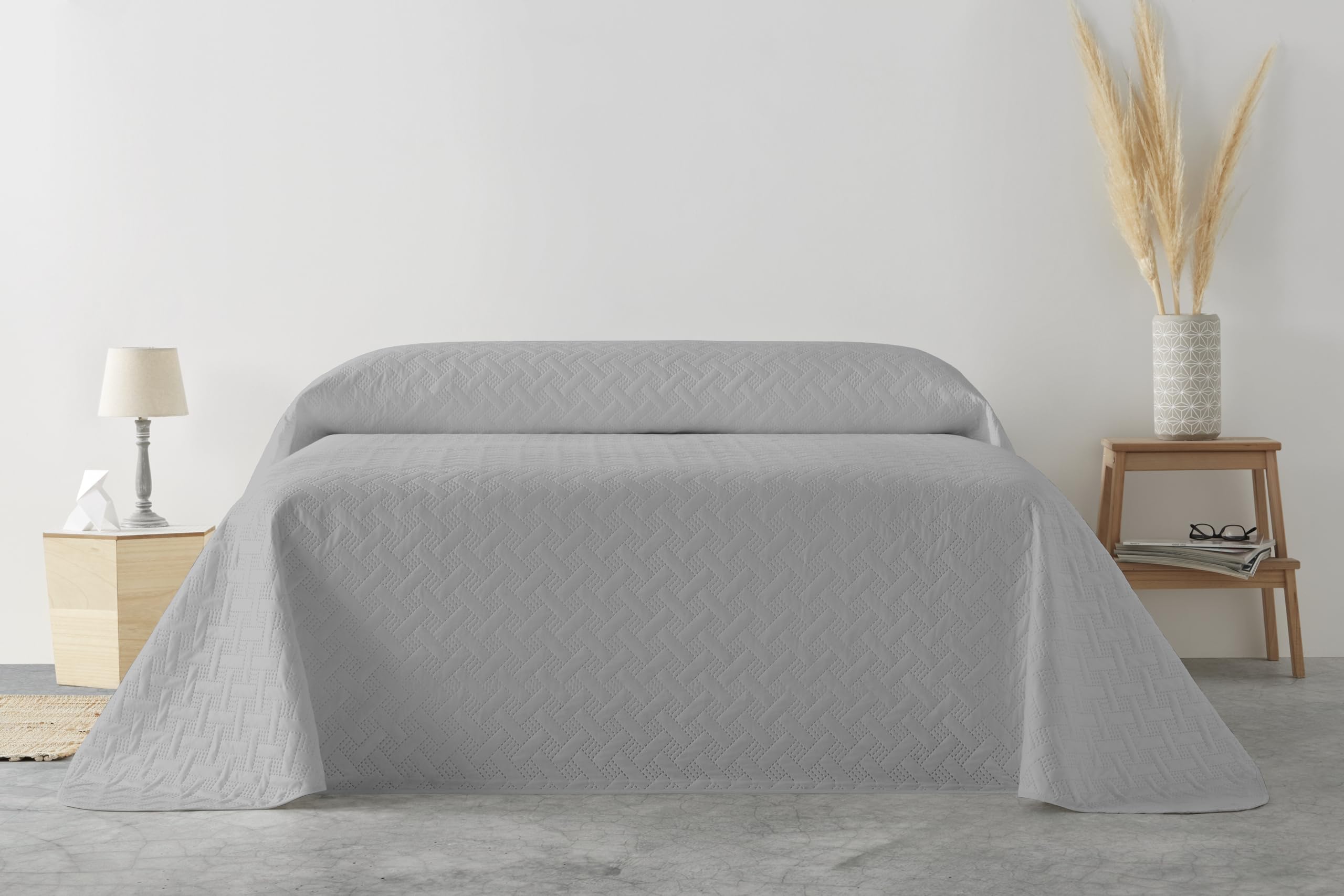 Degrees Home Liso – Couvre-lit Fin Multi-Usage (250x260) – Dessus de Lit 2 Personnes Uni en Microfibre Douce et Légère pour Toutes Saisons – 100% Microfibre de Haute Qualité