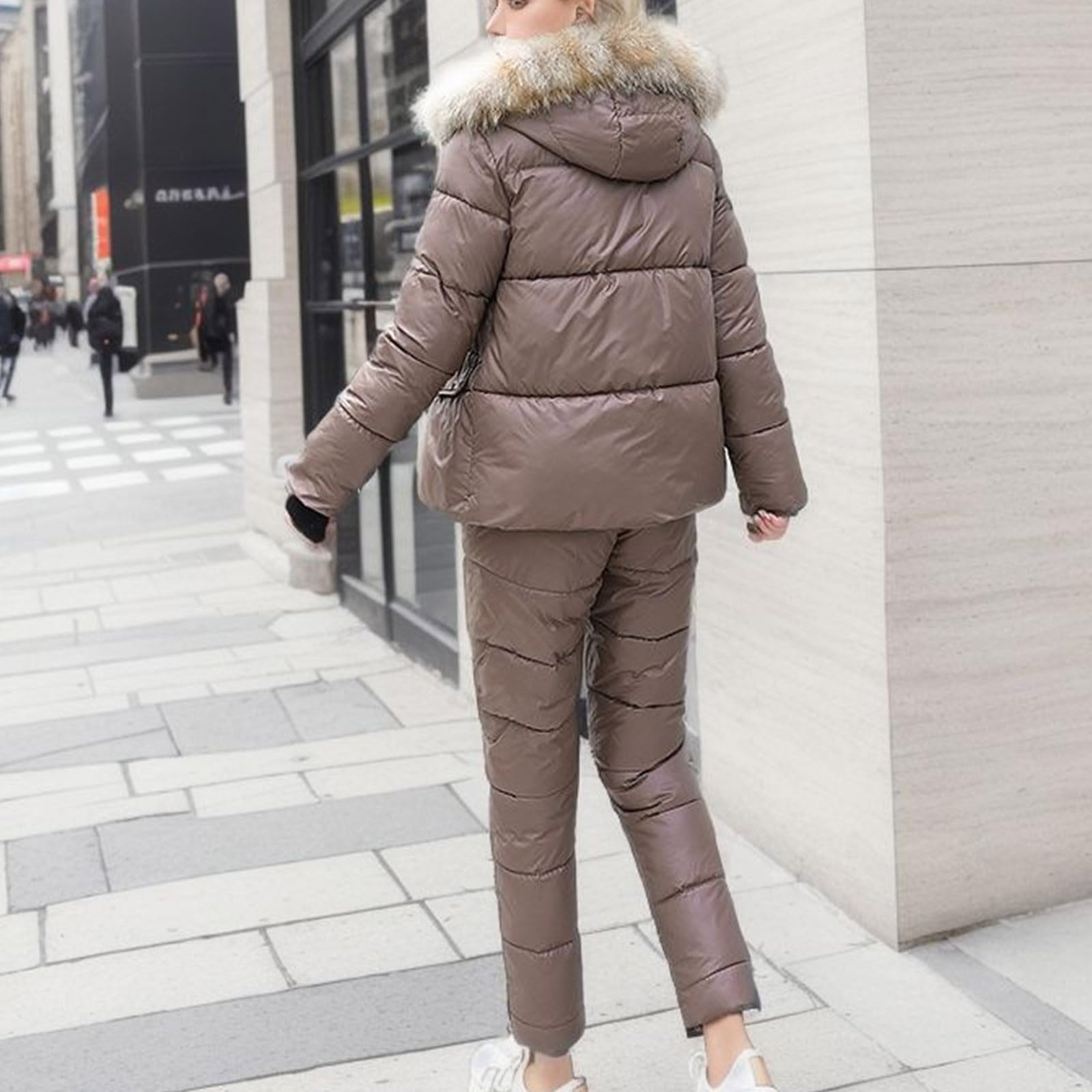 Liquidazione della vendita Set di due pezzi da donna Tuta da neve invernale Casual a maniche lunghe con cappuccio piumino e salopette tuta da neve all'aperto, 2025 Felice anno nuovo, Caff, XXL