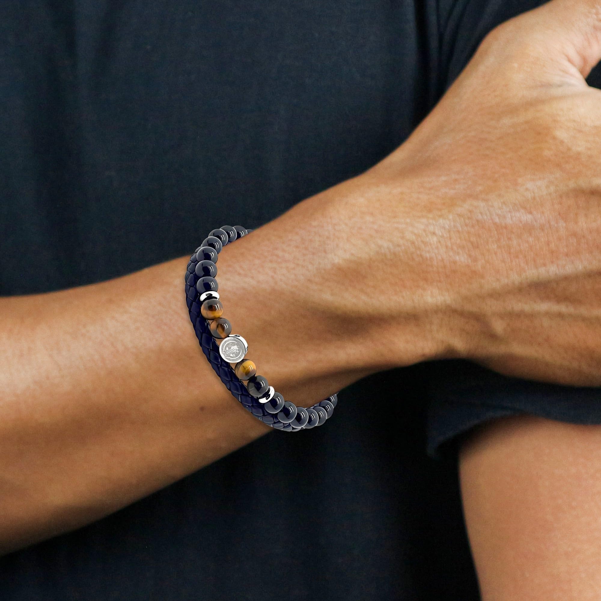 arana's® - Pulsera Medalla Cruz San Benito - Turmalina negra y cuero genuino - Pulsera ajustable hasta 21,5 cm - Protección contra mal de ojo y malas energías - Sanación y curación