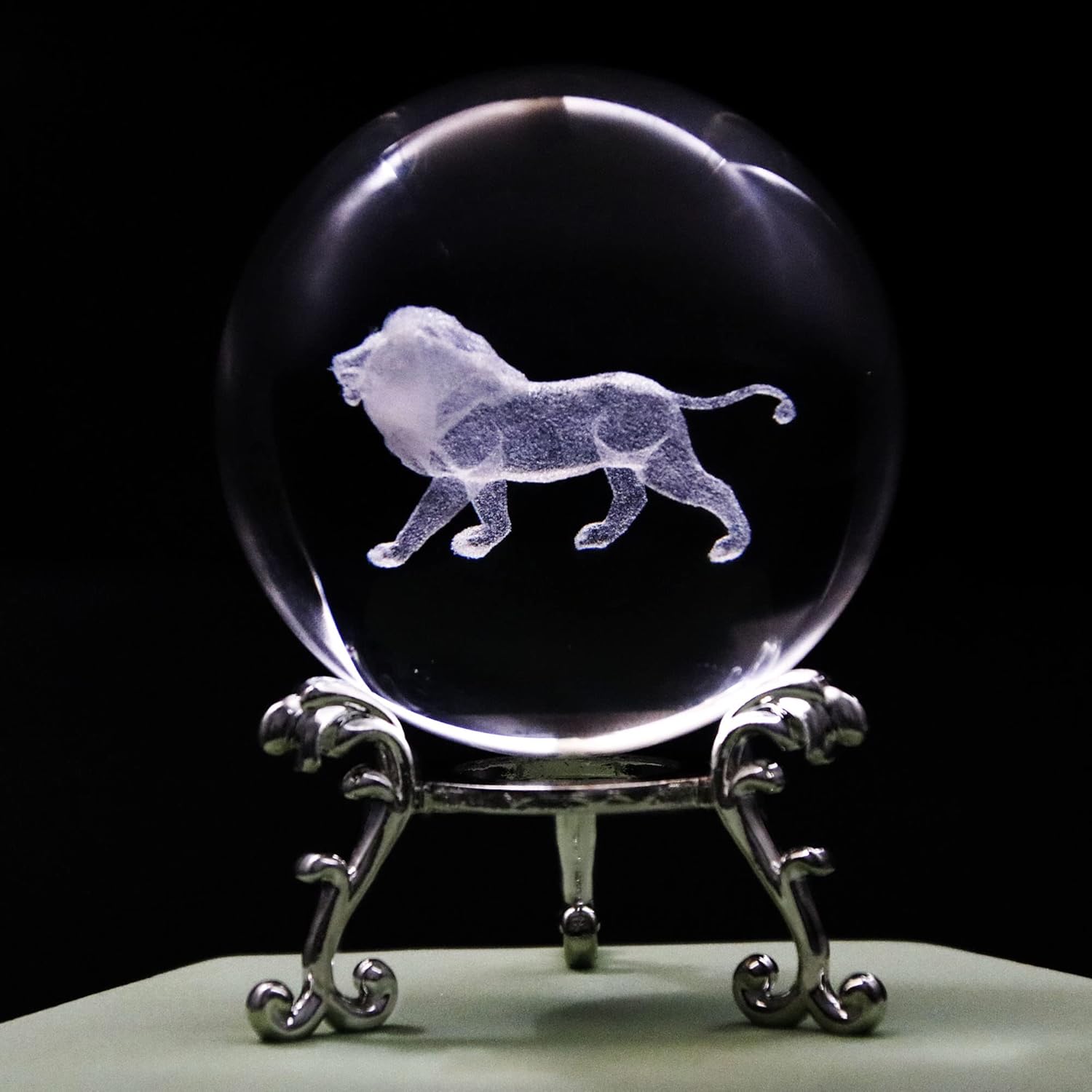 3D Kristallkugel Mit Schmetterling Fee | Lasergravur | Dekorativ Mit Silberständer | 6cm Durchmesser