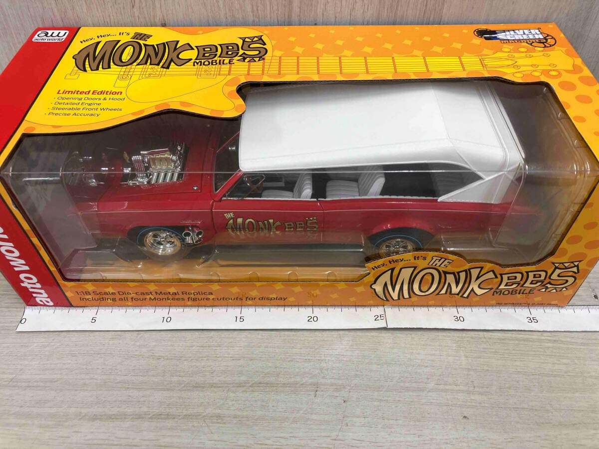 Amazon | auto world 1/18 モンキービーグル レッド/ホワイト SILVER