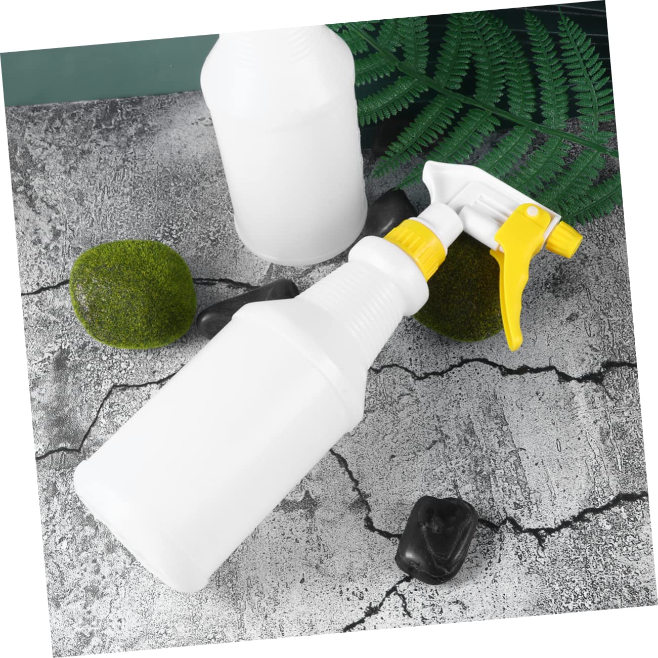 VICASKY Spruzzino Piccolo 750ml in Plastica Pe, Set 8 Pezzi | Testina Casuale, Uso in Salone e Irrigazione, Leggero e Semplice da Usare Colore Casuale
