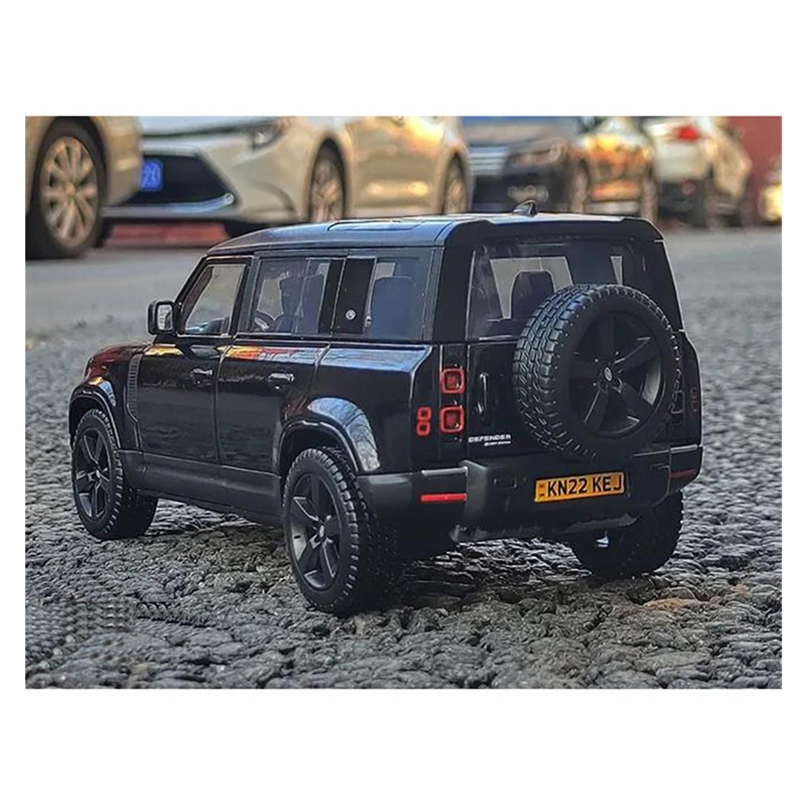 DEFENDER カルパチアングレー SUV ミニカー DEFENDER カルパチアングレー SUV ミニカー Amazon.co.jp