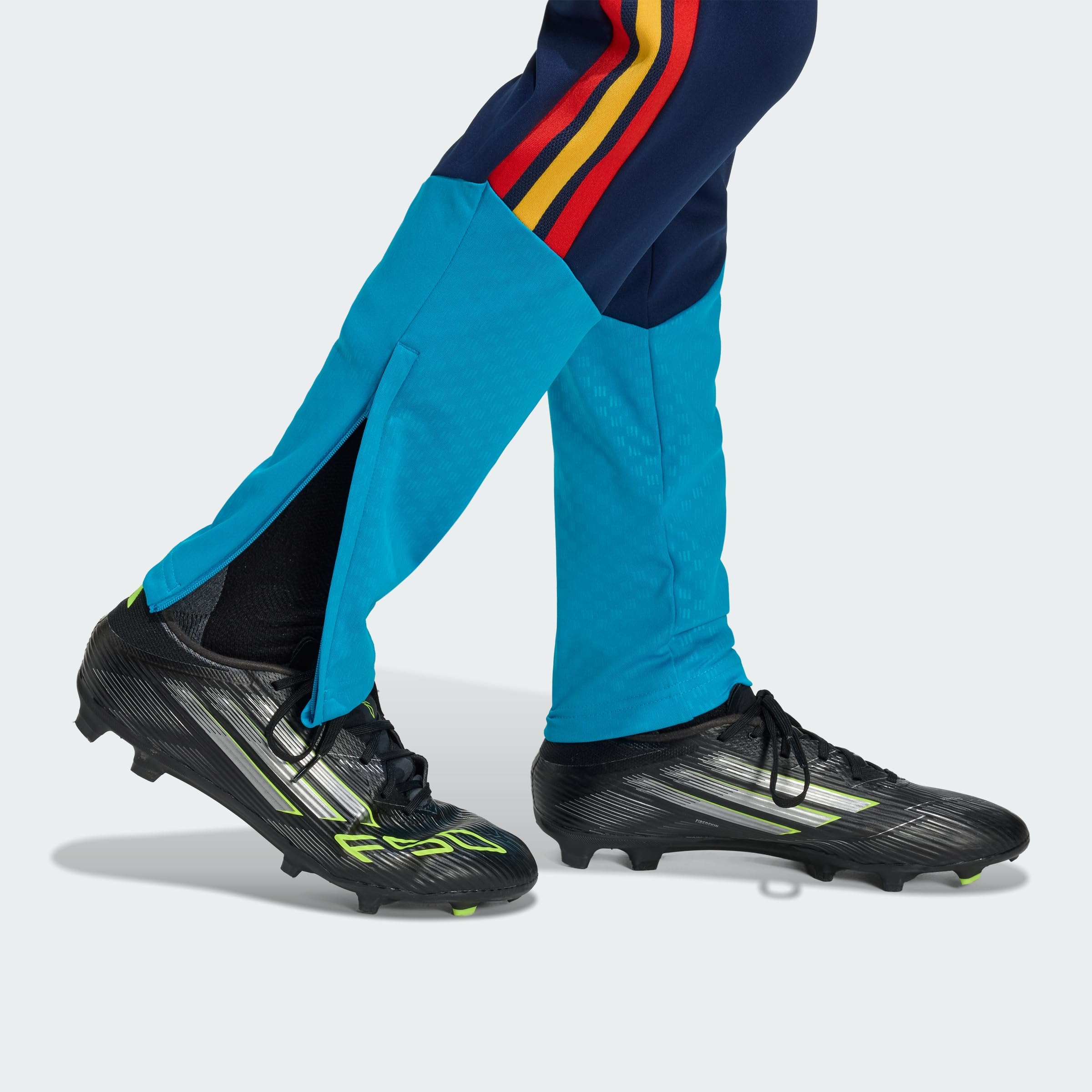 adidas Spain 26 Tiro - Pantalones de entrenamiento para niños, poliéster reciclado, color azul