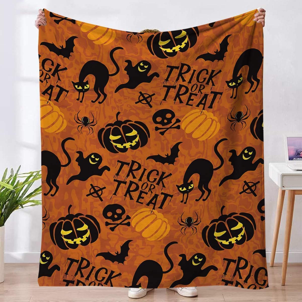 FCXVXCL Halloween Blanket, Halloween Flannel Blanket Throw Cozy Fleece Soft and Warm Blankets for Sofa Bed Chair Decor Halloween Decorations Blanket 40x60in