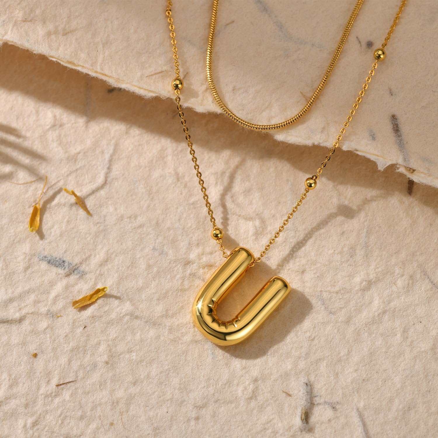 Medallas de Letras Balloon Dándole a Mujeres y Niñas, Pendientes Personalizados con Nombre en Letra de Baloón