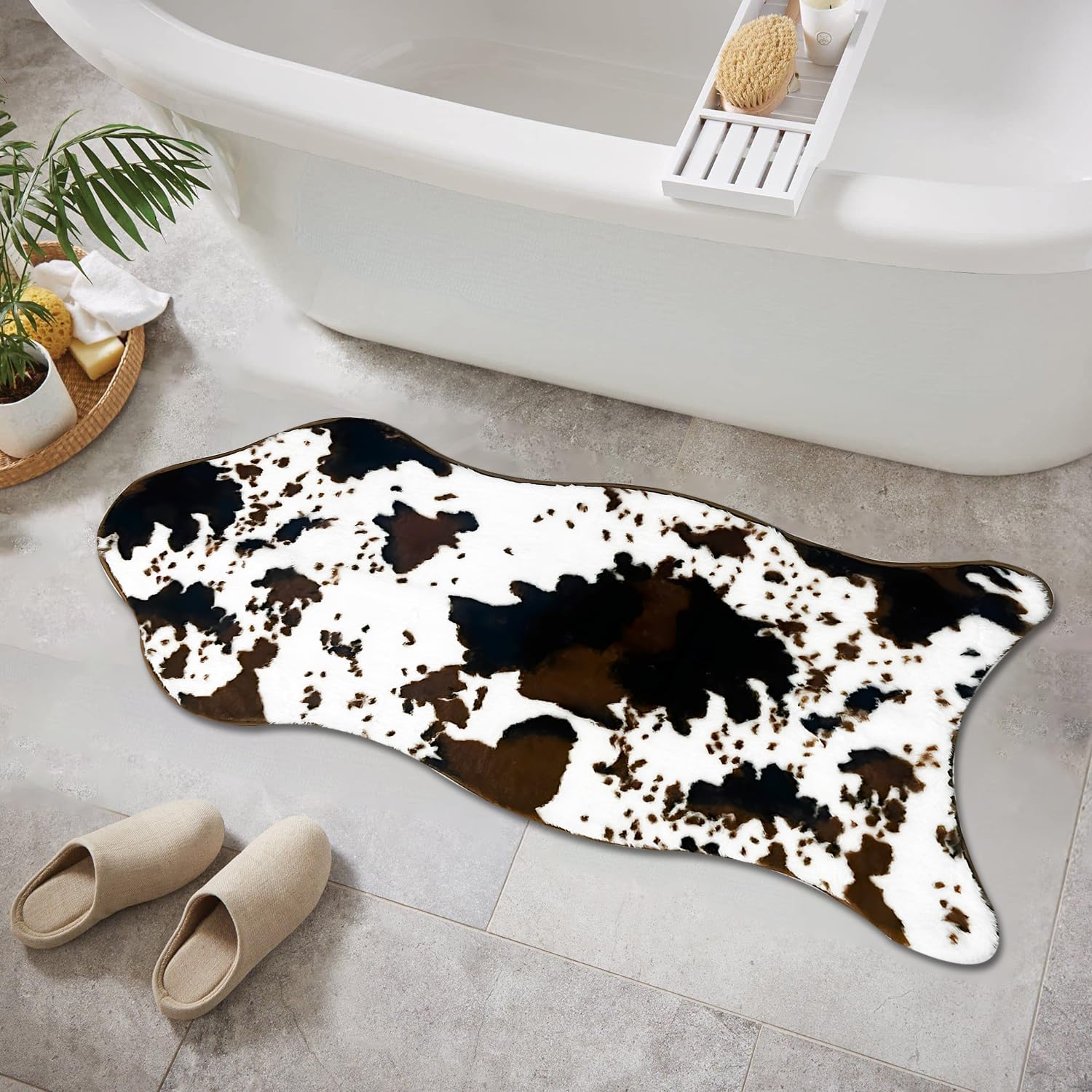 Coffee and White Cow Cute Bath mat,Faux Rabbit Fur Non-Slip Shaggy Water Absorbent Microfiber Soft Fluffy Bathroom Rugs,Washable for Home Decor Living Room Soft Plush Rug 23.6x47.2 inch