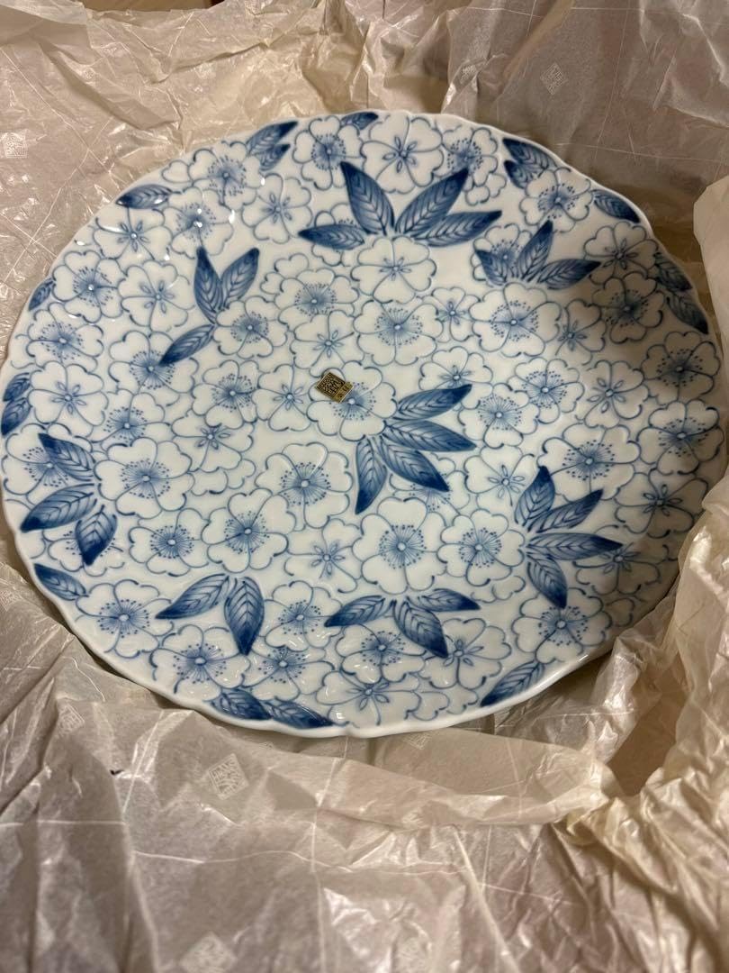 脇差 雲龍図金具一作、黒拵え備前長船派、表裏違い刃文 表互の目刃文