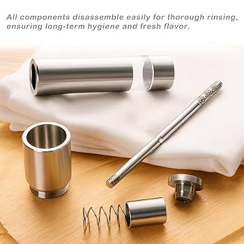 AUTO art DESIGN キャブレター型 塩、胡椒 調味料ケース AUTO art DESIGN キャブレター型 塩、胡椒 調味料ケース