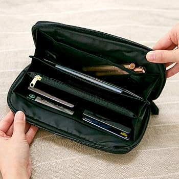【K☆様お取置き専用ページ】リバティ　ファスナーポーチ＆サニタリーポーチセット K☆様お取置き専用ページ】リバティ ファスナーポーチ