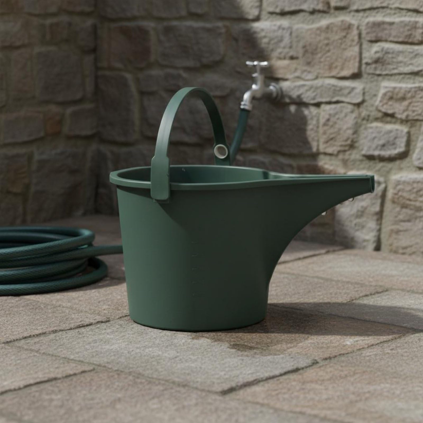 Arrosoir 8 L Jardin Plantes Ergonomique Grande Capacité Moins de Recharges Matière pour Usage Extérieur Adapté aux Balcons Patios Jardinières Verts, Vert Armée