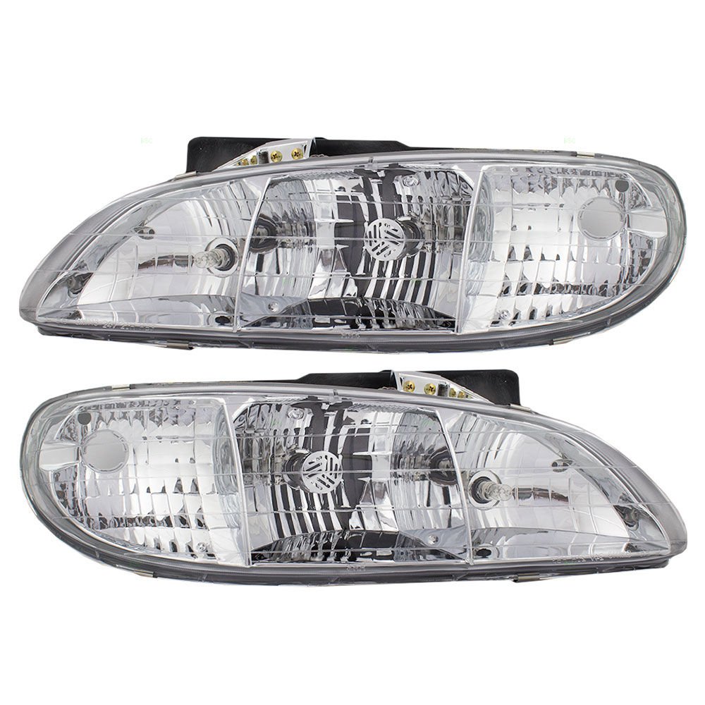 Winnebago Journey 2004-2007 RV Motorhome Pair (Left & Right) Replacement Front Headlights with Bulbs