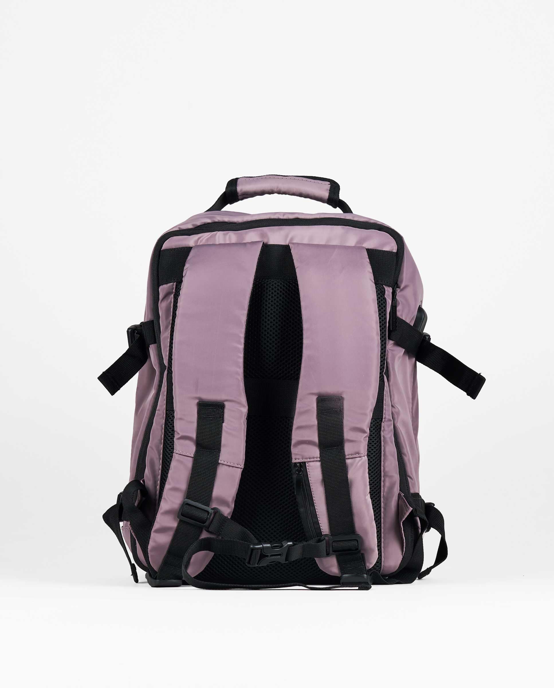 PACO MARTINEZ Mochila de Viaje Expandible, Equipaje de Cabina con 2 Compartimentos Amplios y 1 Bolsillo, Puerto USB, Espalda Acolchada y Transpirable, Nylon Color Lila