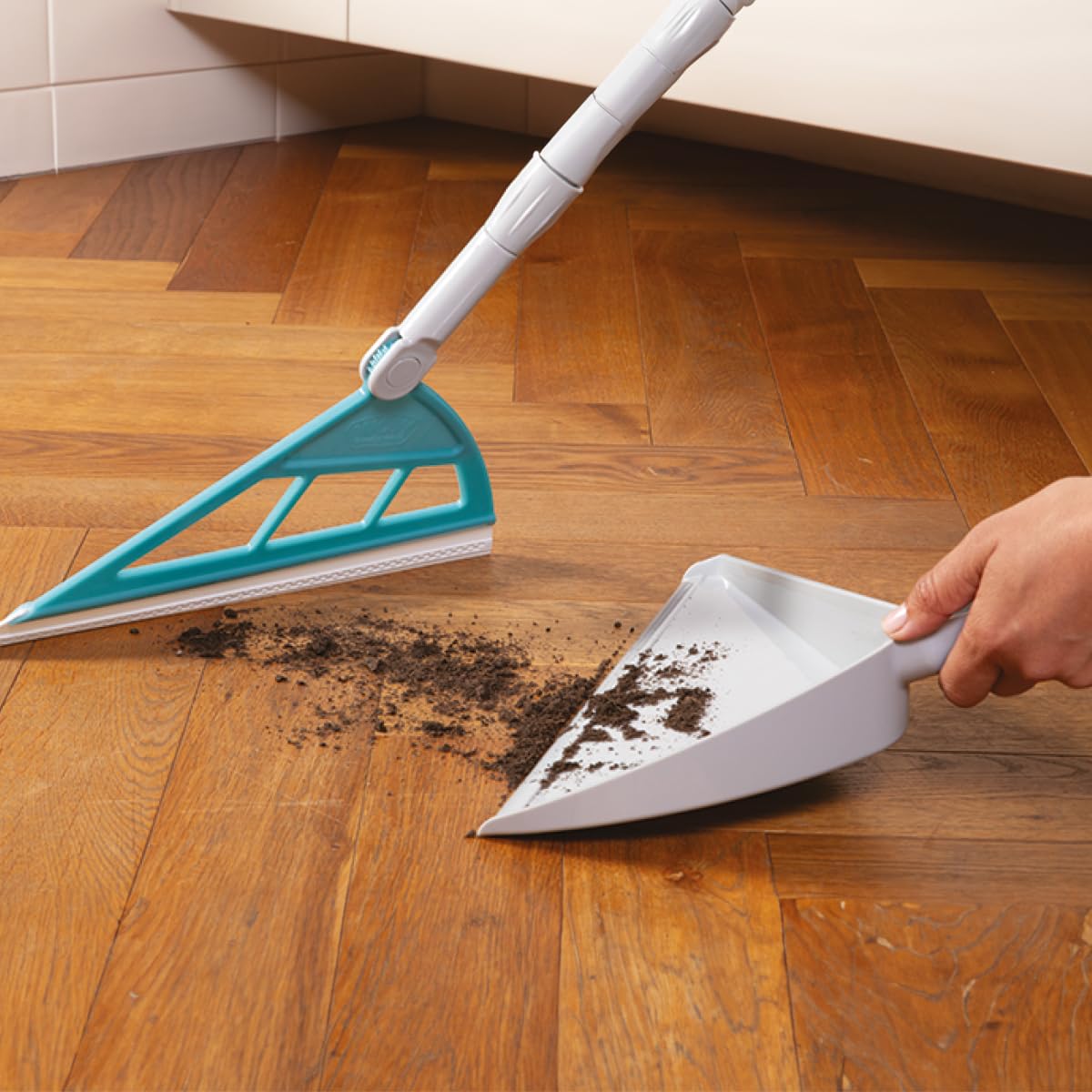 JML Wow Rubber Bladed Broom Sweeper - Lightweight - Flexible - Telescopic Handle - White