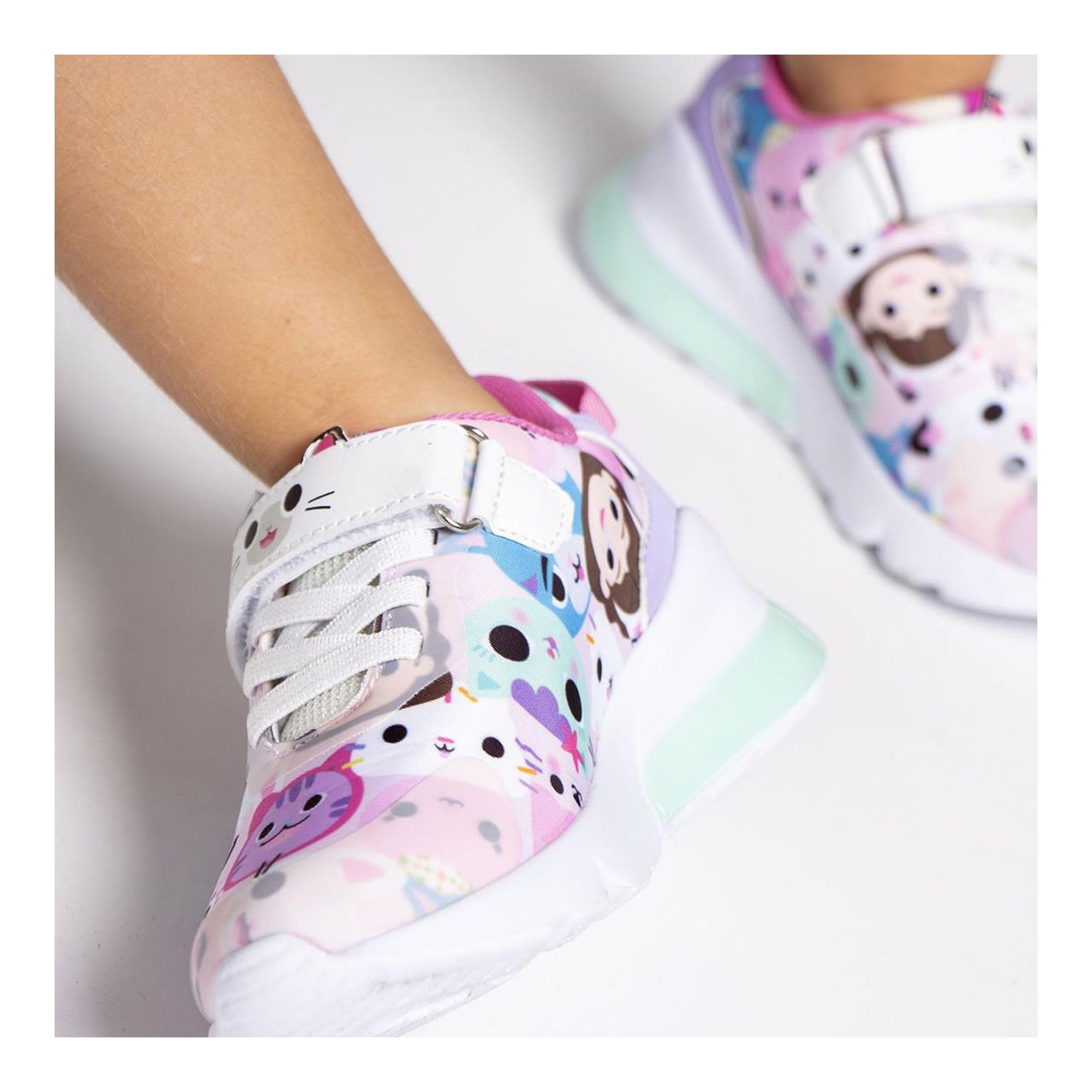 CERDÁ LIFE'S LITTLE MOMENTS Scarpe da Ginnastica Gabby's Dollhouse, Sneaker Bambine e Ragazze