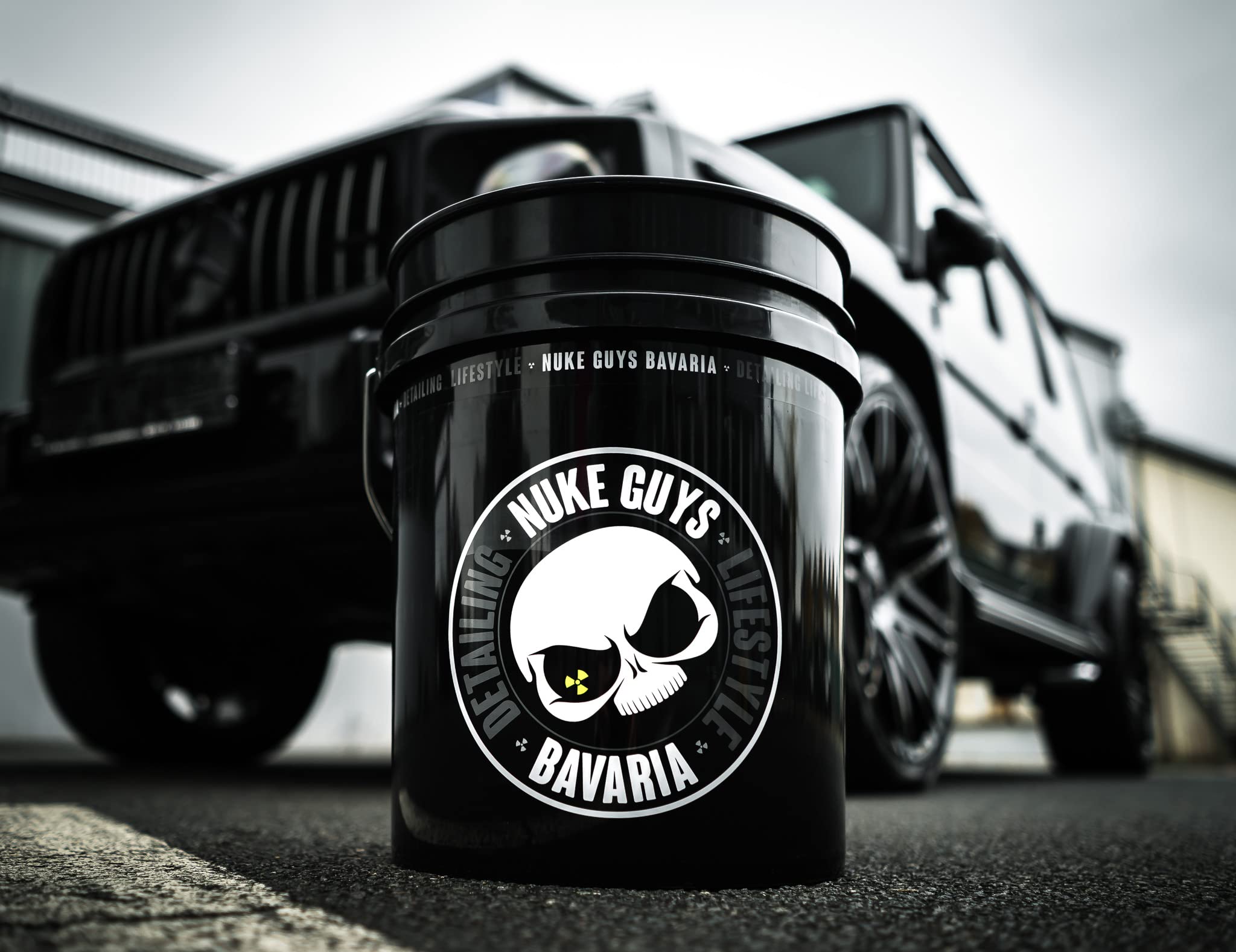 Nuke Guys Auto Wasch Eimer Set, Nuke Bucket 5 US Gallonen (ca.20 Liter), Nuke Grit Made by GritGuard USA, Magic Bucket Klickdeckel, Nuke Board Washboard Made by GritGuard