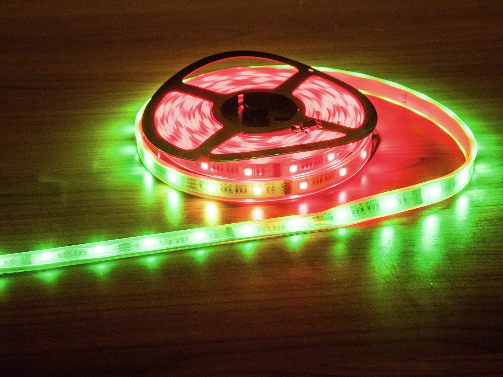 EUROLITE LED IP Pixel Strip 160 5m RGB 12V | Digitaler LED-Pixelstreifen für den Innen- und Außenbereich