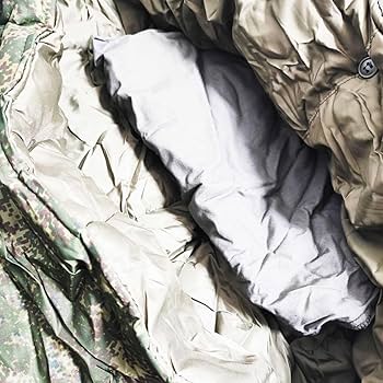 ロシア軍 実物 ラトニク 寝袋 2023年製 新ロット 新品未使用 Amazon.co.jp: ロシア軍 実物 ラトニク 寝袋 : スポーツ＆アウトドア