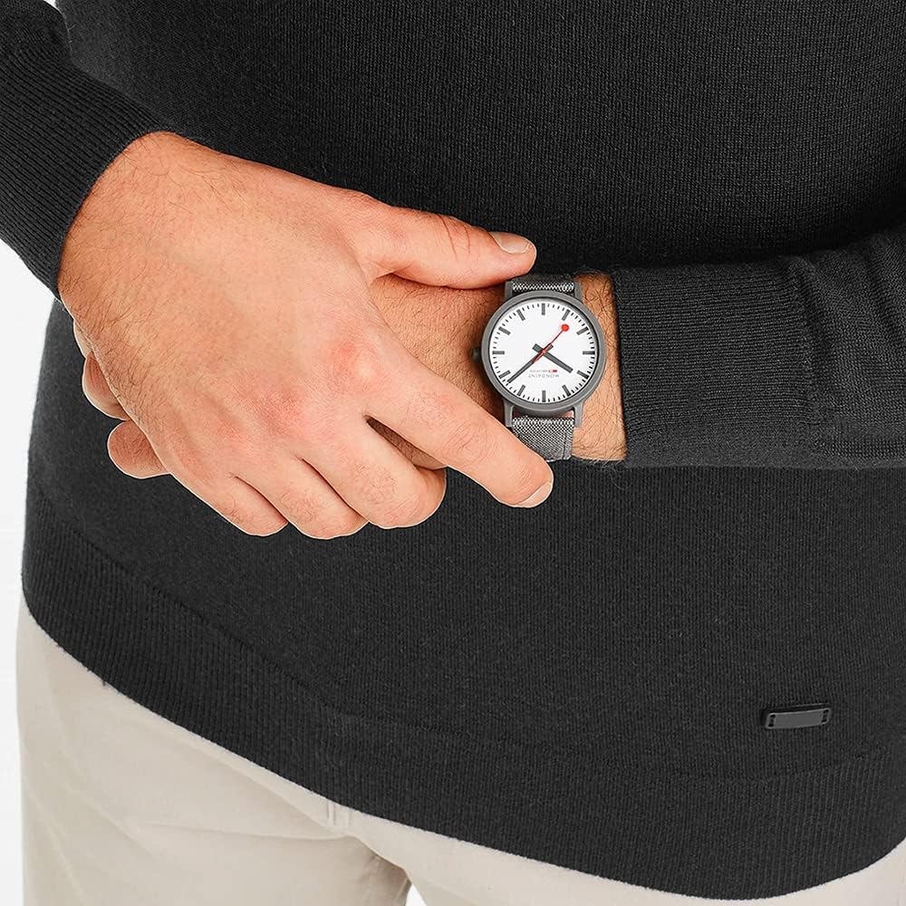 Mondaine Orologio Analogueico Quarzo Uomo con Cinturino in Tessuto MS141110LU Mondaine Orologio Analogueico Quarzo Uomo con Cinturino in Tessuto MS141110LU