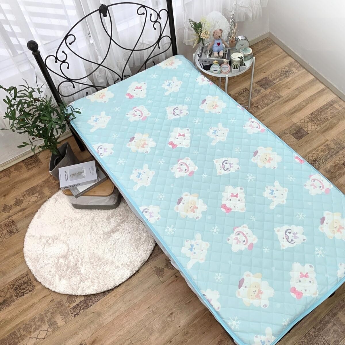 Amazon｜サンリオ(SANRIO) サンリオキャラクターズ ひんやり冷感敷き